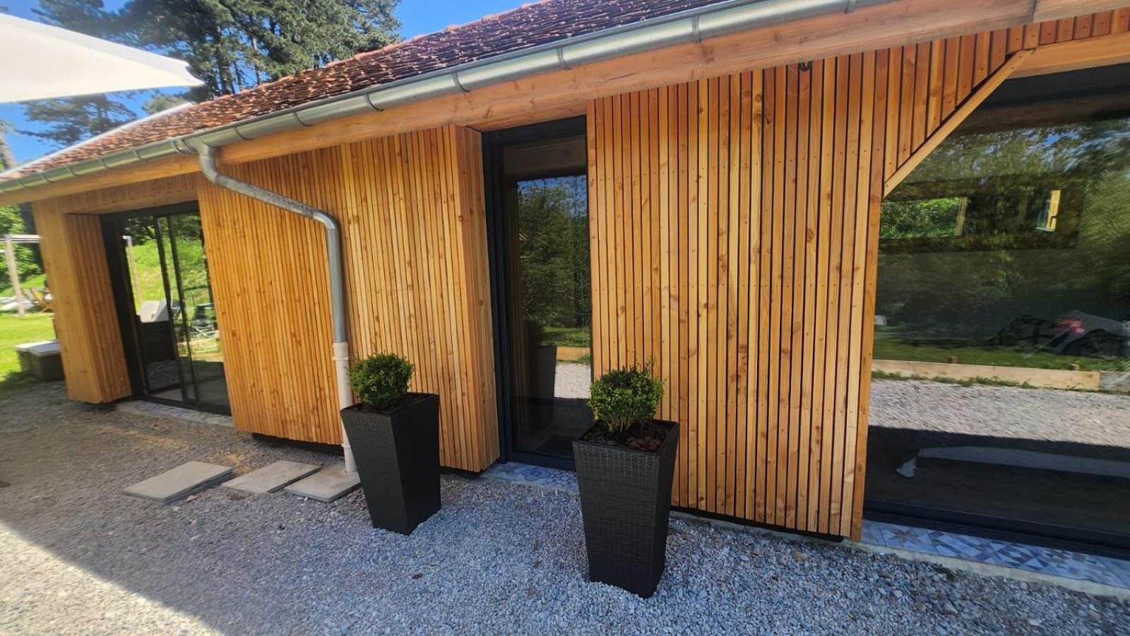 Lodge Du Chateau De Feschaux Villeneuve-sous-Pymont Exterior foto